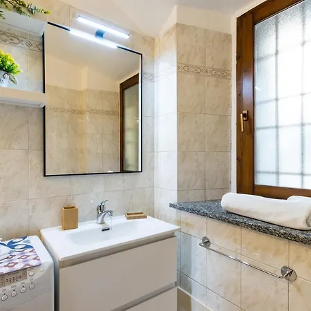 Apartment Easy 100m Dal Lago. Netflix E Wi-fi